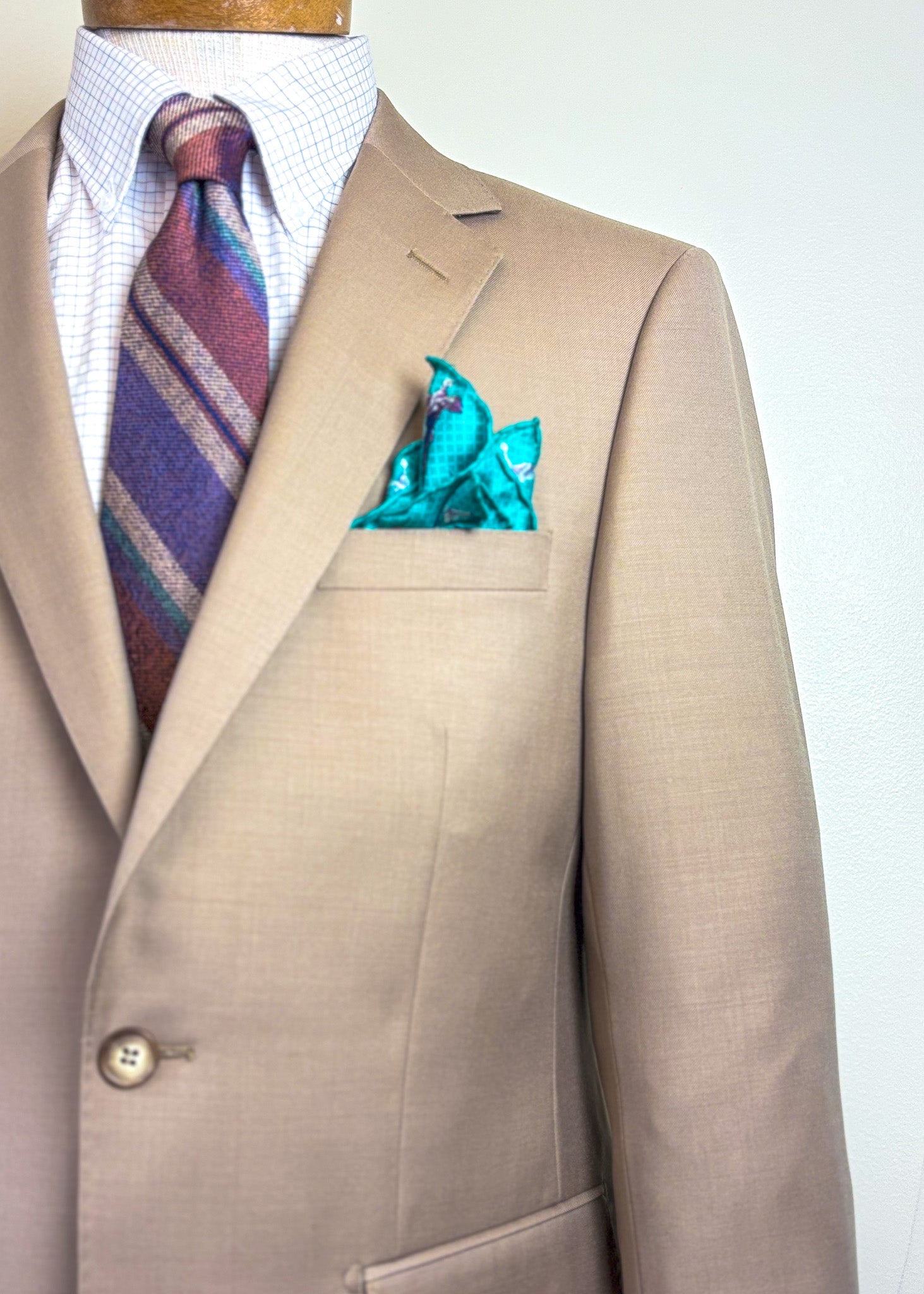 Men's Tan Solid Suit MA