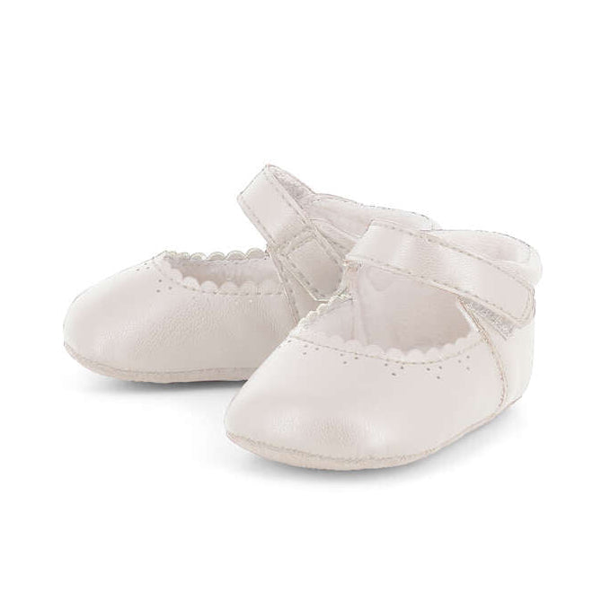 Off White Scallop Maryjane Crib Shoe