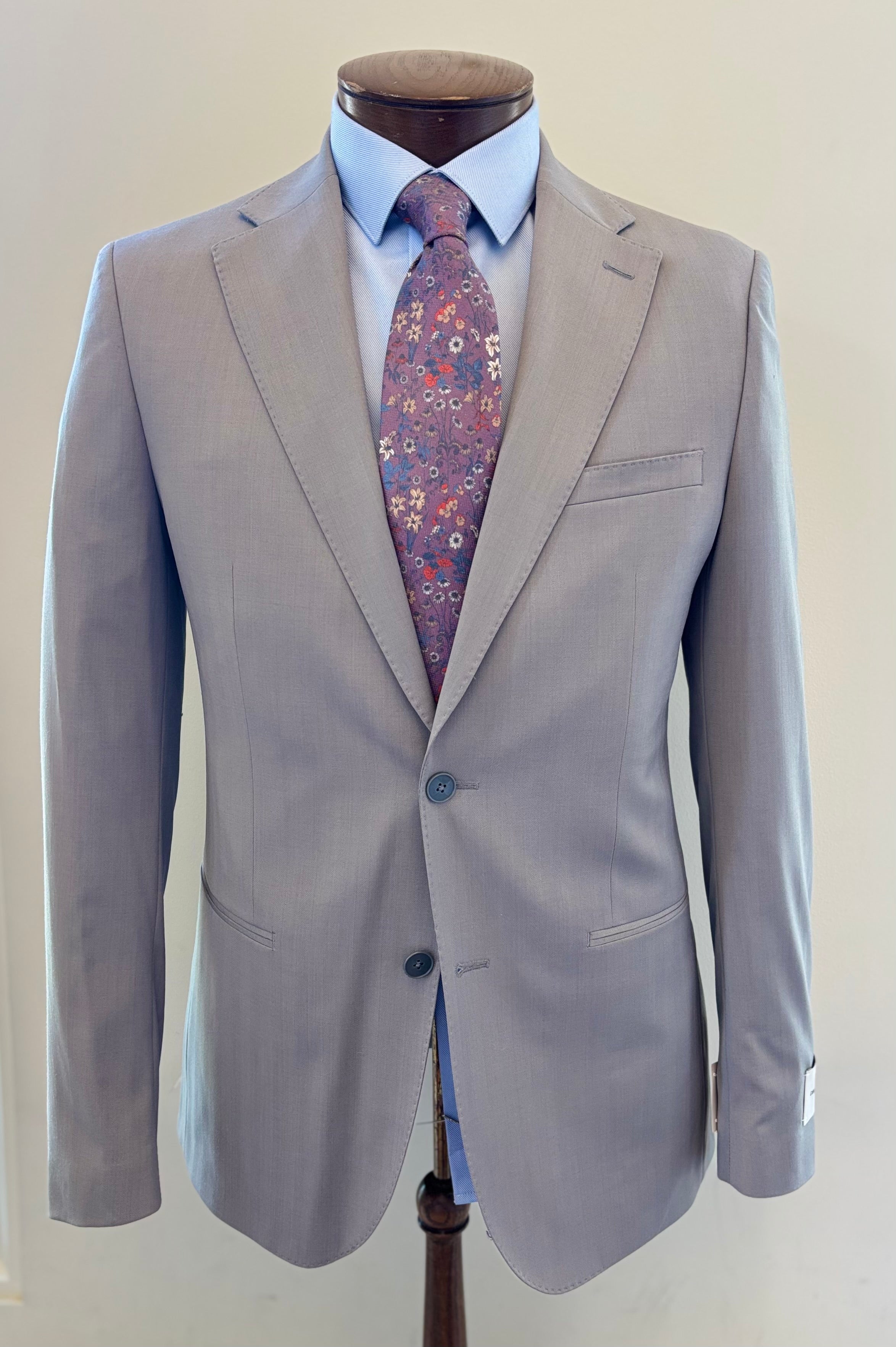 Men's Solid Grey Suit Hand Picked Edge CK