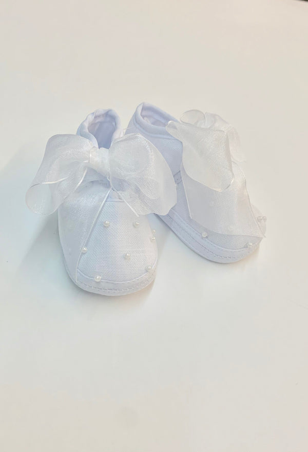 Girls Embroidered Pearls Tie Crib Shoe